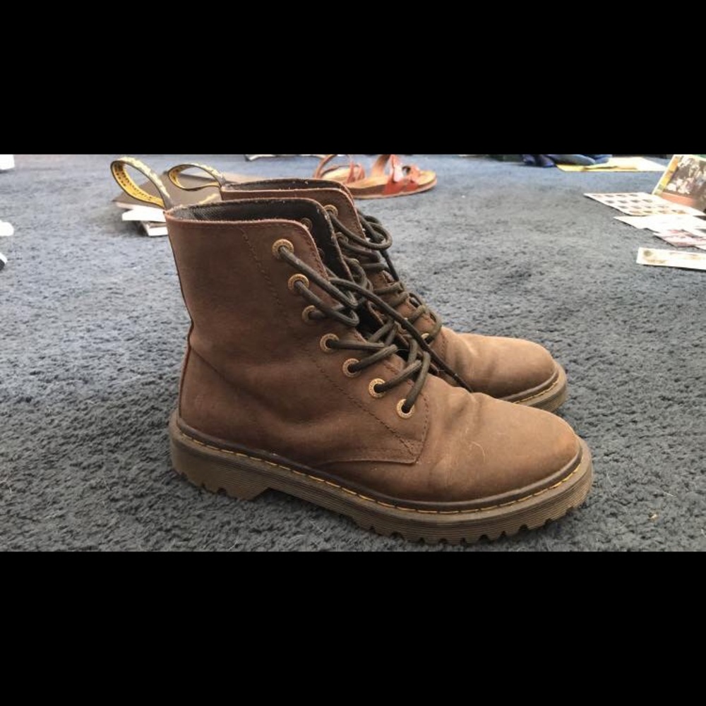 Women’s size 8.5 Brown Doc Martens